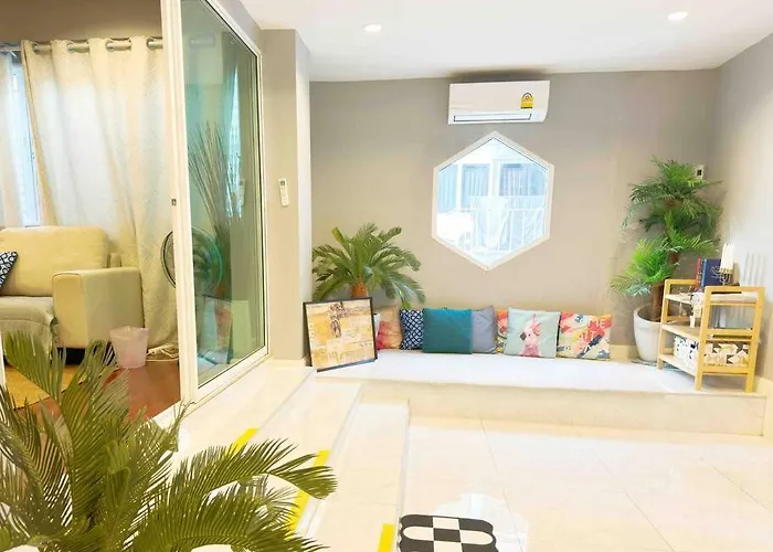 5brhouse Centre Silom 3min To Bts Saint Louis Bangkok